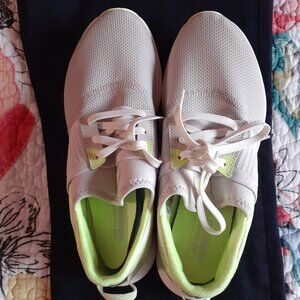 Gray New Balance Sneakers 7.5